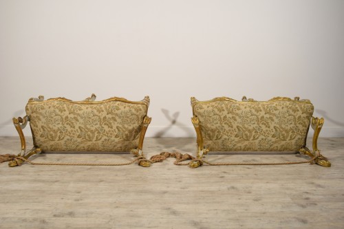 Antiquités - 18th Century, Pair of Italian Baroque Lacquered and Gilt Wood Benches 