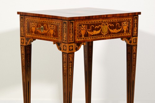 Antiquités - 18th Century, Italian Neoclassical Inlay Wood Centre Table