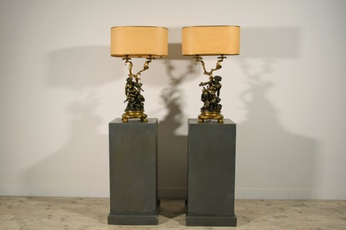 Antiquités - 19th Century Pair Of French lamp mounted Bronze Candelabras