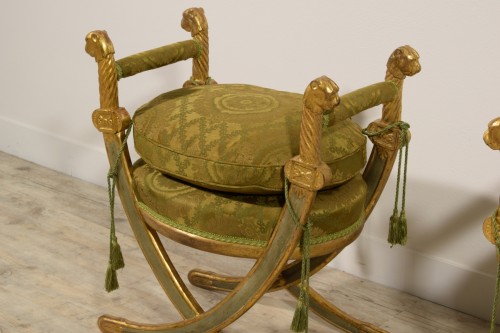 Antiquités - 20th Century, Pair Of Italian Neoclassical Style Lacquered Gilt Wood stools