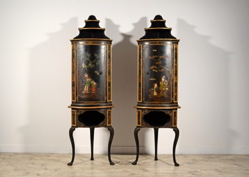 Mobilier Encoignure - Paire d’encoignures en bois laqué à décor de chinoiserie, Italie milieu du XVIIIe siècle