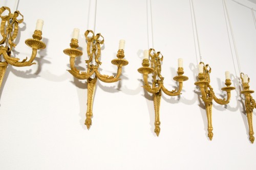 Antiquités - Ten France Two-light Gilt Bronze Sconces