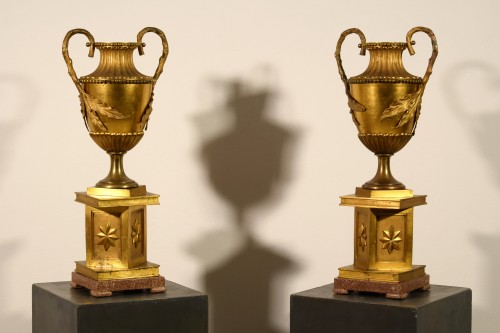 XIX century Pair of Large Italian Neoclassical Gilt Bronze Vases  - Decorative Objects Style 