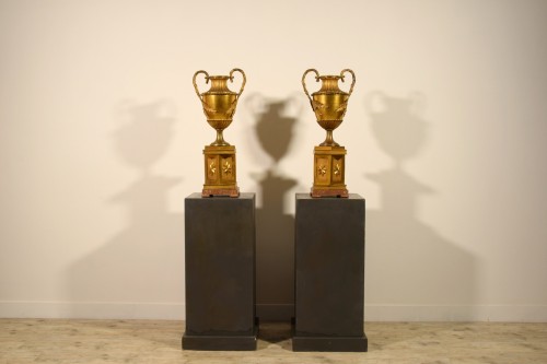 Antiquités - XIX century Pair of Large Italian Neoclassical Gilt Bronze Vases 