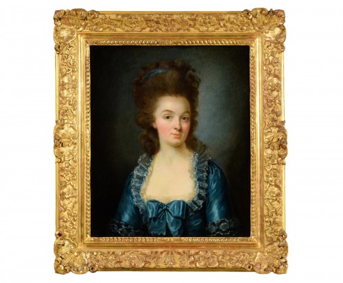 Portrait d’une jeune femme en robe bleue, France fin du XVIIIe siècle