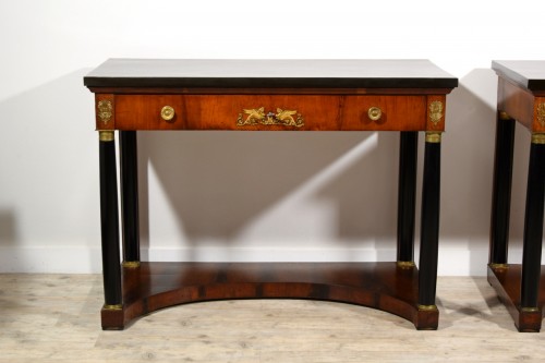 Antiquités - Paire de grandes consoles Empire en bois laqué, Toscane, début du XIXe siècle