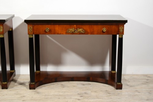 Antiquités - Paire de grandes consoles Empire en bois laqué, Toscane, début du XIXe siècle