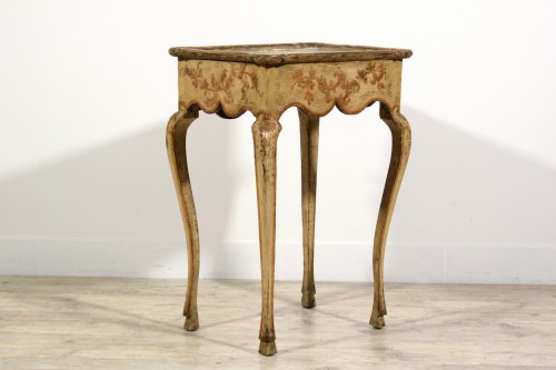 Antiquités - 18th Century, Two Italian Rococo Lacquered Wood Side Table