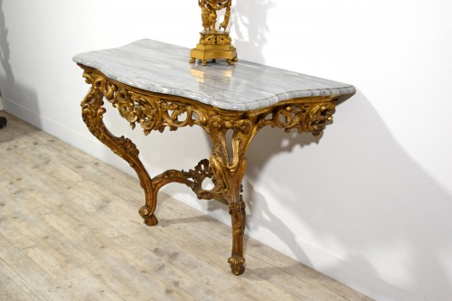 Louis XV - Console en bois sculpté et doré, Italie, époque Barocchetto milieu du XVIIIe siècle