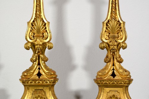 Louis XVI - 18th century, Pair of Neoclassical Italian carved and gilt wood candlestick