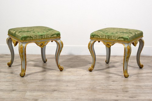 18th century, Italian Pair of Rococo Lacquered and Gilt Wood Stools - 