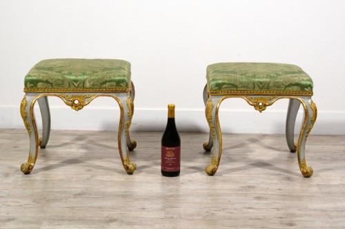 18th century, Italian Pair of Rococo Lacquered and Gilt Wood Stools - Louis XV