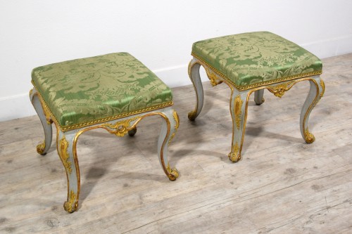 Louis XV - 18th century, Italian Pair of Rococo Lacquered and Gilt Wood Stools