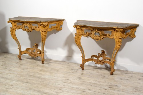Paire de consoles en bois sculpté et laqué, Italie XVIIIe siècle - Mobilier Style Louis XIV