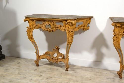 Paire de consoles en bois sculpté et laqué, Italie XVIIIe siècle - Louis XIV