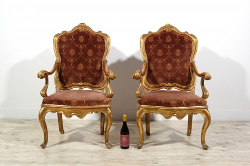 18th Century, Pair of Venetian Rococo Carved and Gilt Wood Armchairs - Louis XV