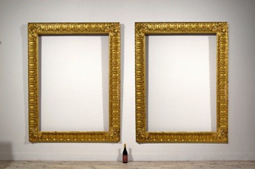 Pair of Baroque Carved and Giltwood Frames, Tuscany 18th Century - Louis XV