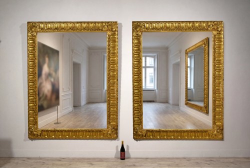 Paire de miroirs en bois sculpté et doré, Toscane milieu du XVIIIe siècle - Louis XV