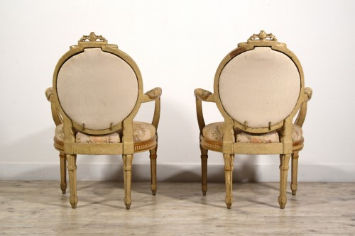 Antiquités - Pair of Neoclassical armchairs, lacquered gilt wood, Italy 18th century