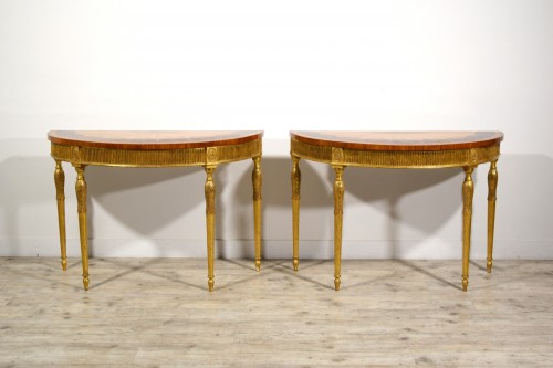 Rare Pair of demi-lune consoles, England, late 18th – early 19th century - 