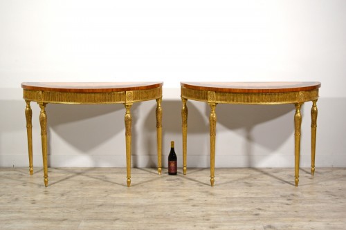 Rare Pair of demi-lune consoles, England, late 18th – early 19th century - 