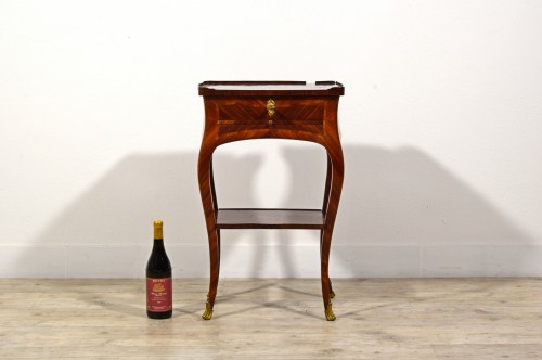 Center table in veneered wood, Genoa, Barocchetto period, mid 18th century - Louis XV