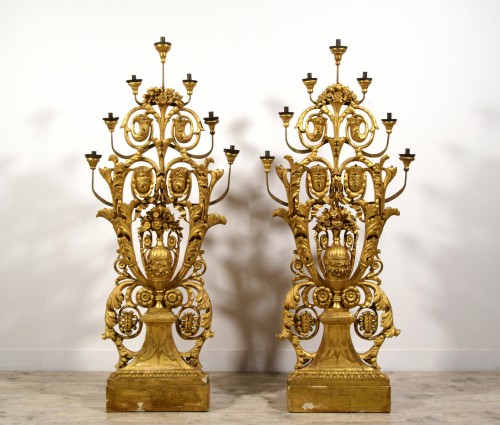 18th century, Pair of Italian Neoclassical Giltwood Floor Candelabra - Lighting Style Louis XVI