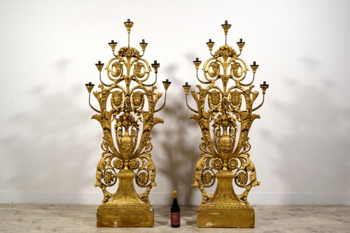 18th century, Pair of Italian Neoclassical Giltwood Floor Candelabra - Louis XVI