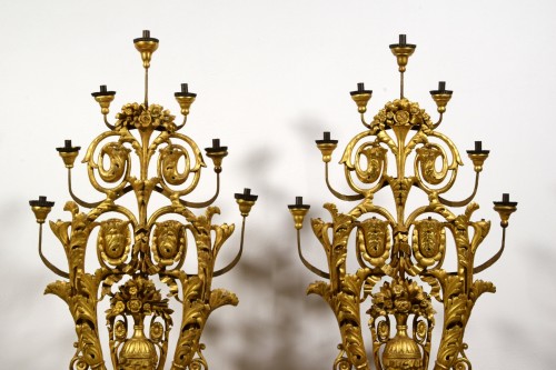 Antiquités - 18th century, Pair of Italian Neoclassical Giltwood Floor Candelabra