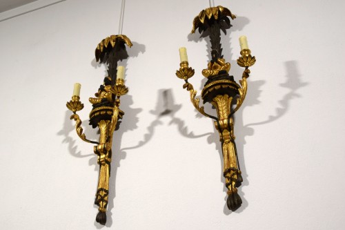  - Paire d’appliques en bois laqué et doré, Toscane début 20e siècle