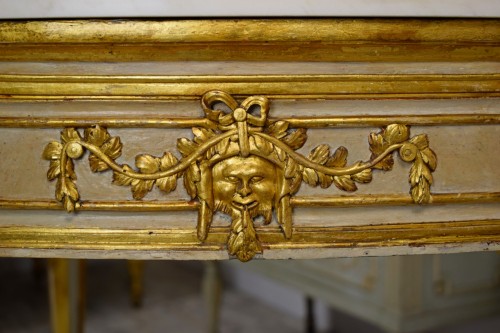 18th century - 18th Century, Italian Neoclassical HalfMoon Lacquered and Gilt Wood Console