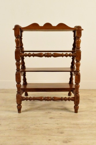 18th Century, Italian Walnut Four Steps Staircase  - Furniture Style Louis XV