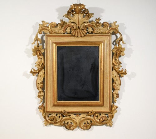 Grand miroir laqué et doré à motifs rocaille, Italie, début du 18e siècle - Miroirs, Trumeaux Style Louis XV