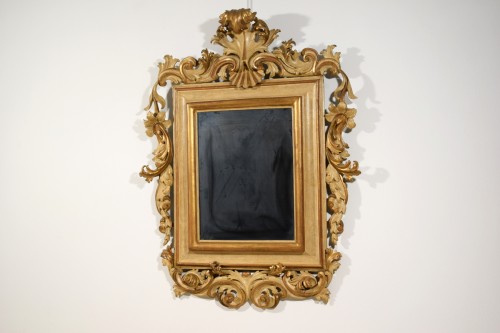 18th Century, Large italian rocaille lacquered and gilt wood mirror - 
