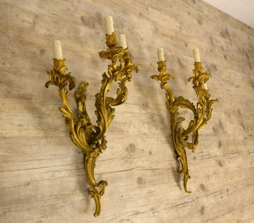 19th century - Pair Of  Wall Lamps In Gilded Bronze With Three Lights, Louis XV Style