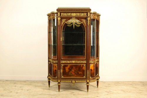 Vitrine en acajou massif, France fin du XIXe siècle - Mobilier Style Napoléon III