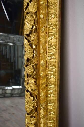 Mirrors, Trumeau  - 19th Century, finely carved and gilded wood venetian mirror 