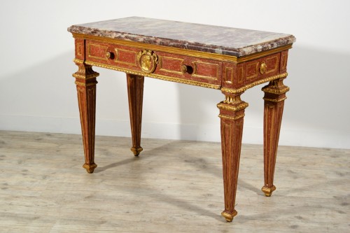 18th Century, Italian gilded and red Lacquered Wood with marble top - Furniture Style 