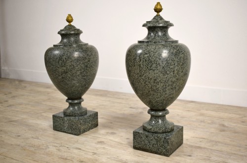 Paire de vases en granit vert - Brozzetti Antichità