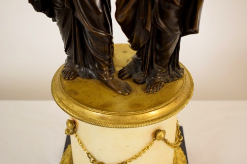 Chandelier à trois lumières en bronze ciselé et doré avec figures féminines - Brozzetti Antichità