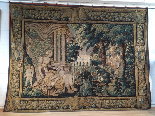  16th century, Flemish Storied Wool Tapestry  - Tapestry & Carpet Style Louis XIII