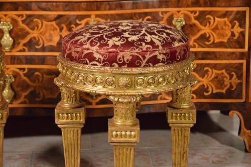 18th Century, Pair of Italian Neoclassical Carved Giltwood Stools  - Louis XVI