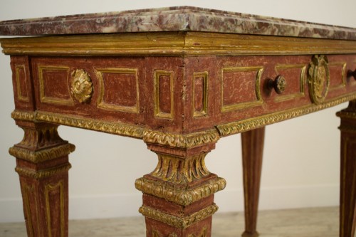 Furniture  - 18th Century, Italian gilded and red Lacquered Wood with marble top