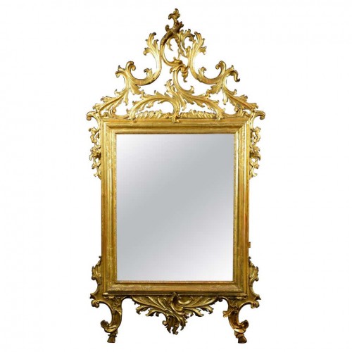 18th Century Venetian Carved and Gilt Wood Mirror