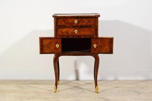 Antiquités - 18th Century, Italian Louis XV Violet Wood  Center Table 