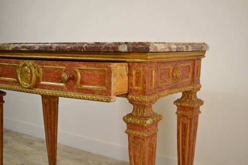 Carved, Golden And Lacquered Wood Console With Red Background, Marble Top - Empire