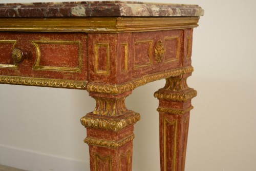 Antiquités - Carved, Golden And Lacquered Wood Console With Red Background, Marble Top