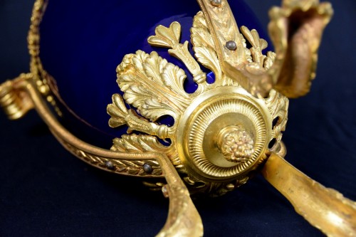 Antiquités - 19th century gilt metal mounted Neoclassical blue porcelain vase