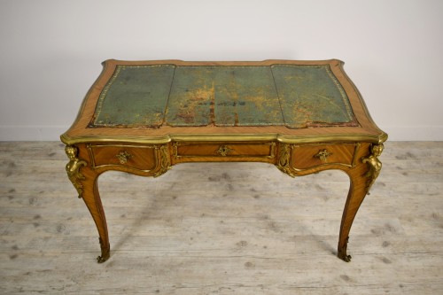 19th century - 19th Century, French Louis XV Style Wood Centre Desk With Gilt Bronze 