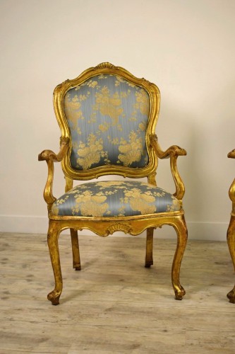 18th century - 18th Century Pair Of venetian Giltwood Armchairs 